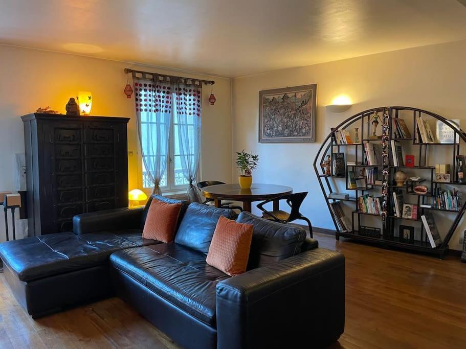 Appartement Sur Le Parvis De La Cathedrale Senlis  Zewnętrze zdjęcie