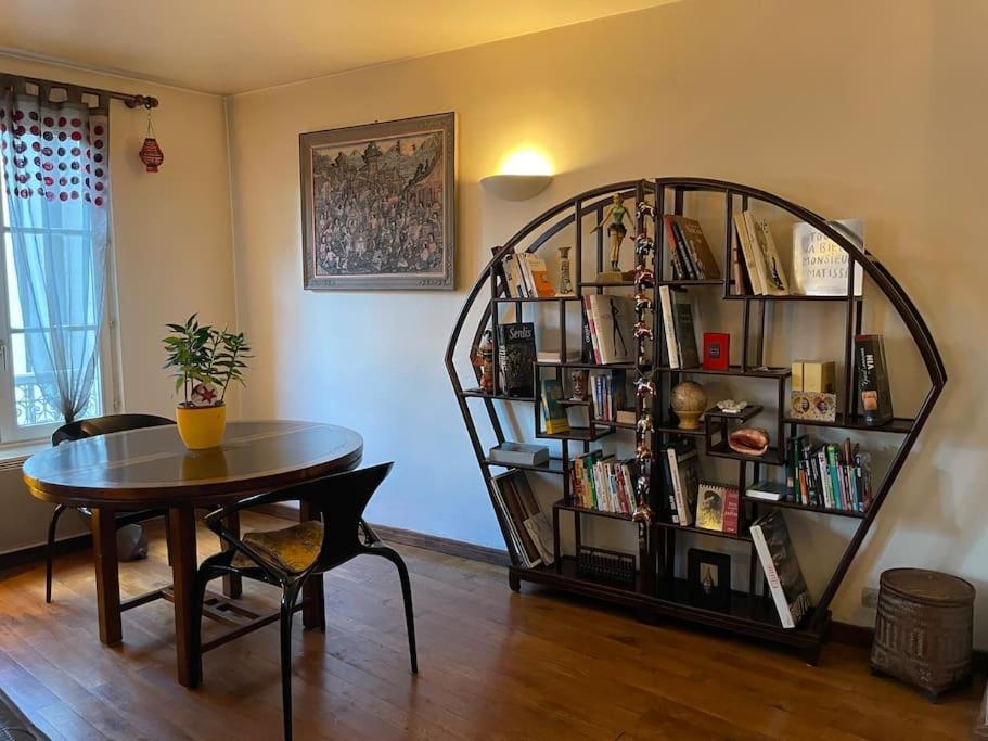 Appartement Sur Le Parvis De La Cathedrale Senlis  Zewnętrze zdjęcie